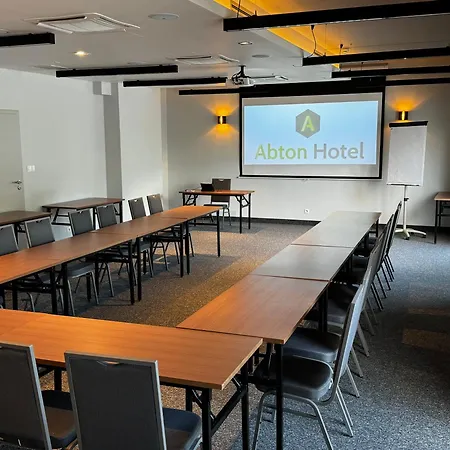 فندق Abton 3*